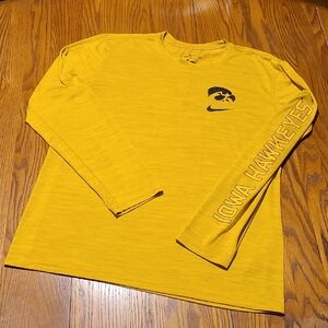 Nike Iowa Hawkeyes Gold Long Sleeve Shirt with Logo - Men's Large